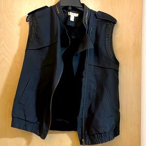 Rocker vest